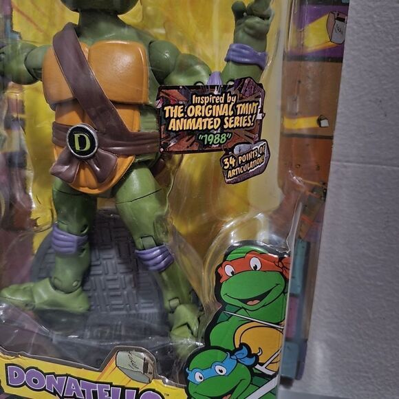 Classic Teenage Mutant Ninja Turtles DonatelloPlaymate Classic Collection Figure - Picture 3 of 10